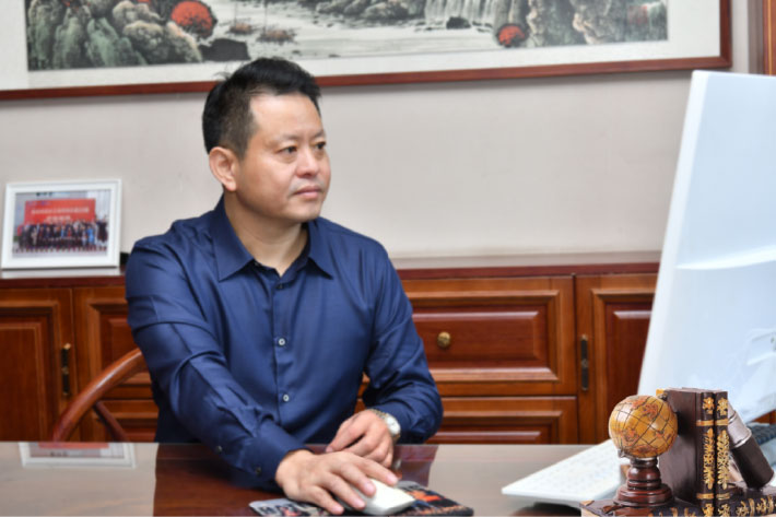 董事長(zhǎng)說