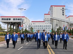 內(nèi)蒙古源源能源集團“信念信行 精致精彩”現(xiàn)場會在內(nèi)蒙古京科發(fā)電有限公司勝利召開